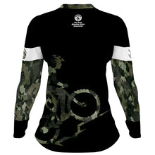 Load image into Gallery viewer, SDMBA Green Camo - Women MTB Long Sleeve Jersey
